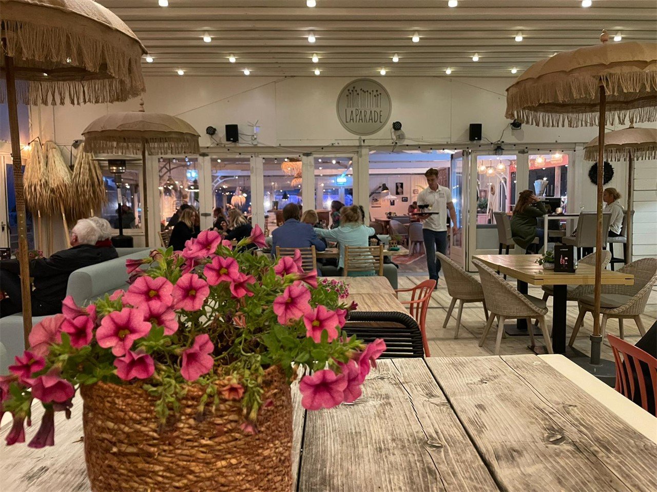 Beachclub LaParade - Den Haag04.jpg