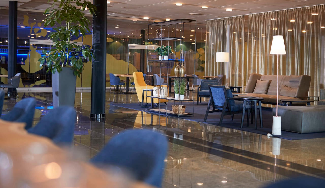 Westcord-WTC-Hotel-Leeuwarden----Foyer-BG-1