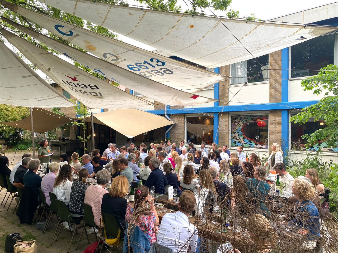 Diner in de tuin