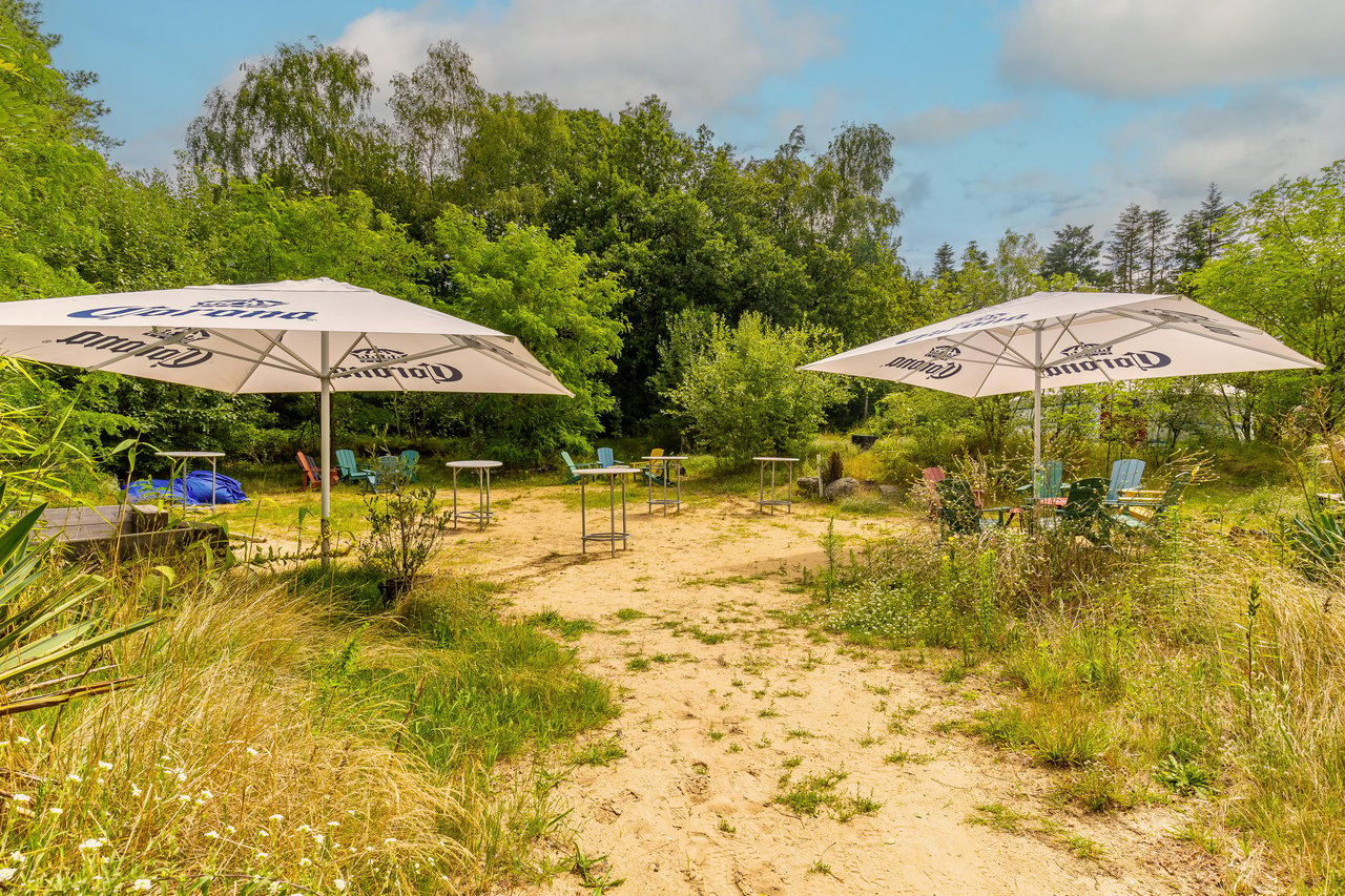 Corona Beach met eigen strand