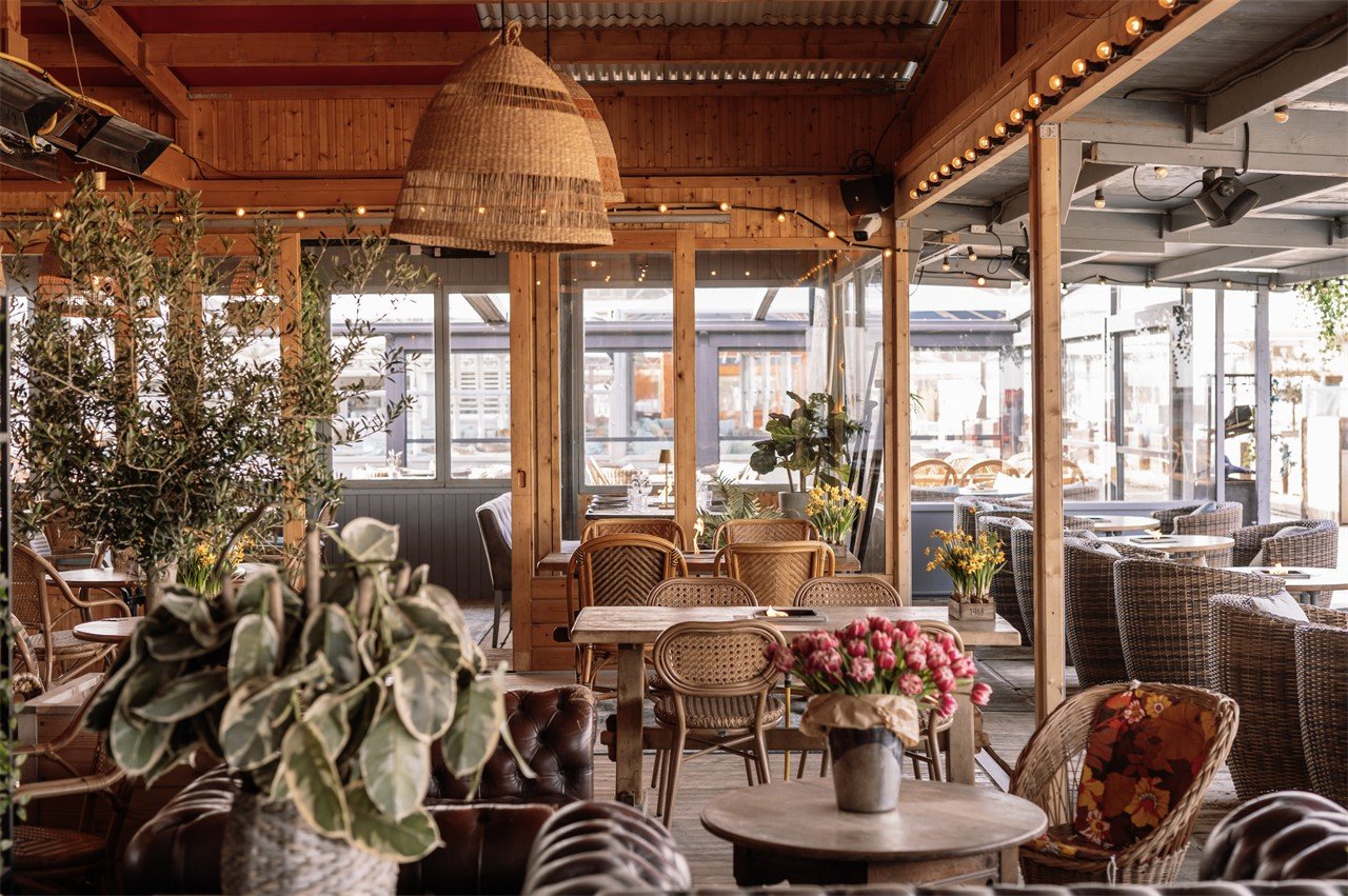 Binnen restaurant  (1)