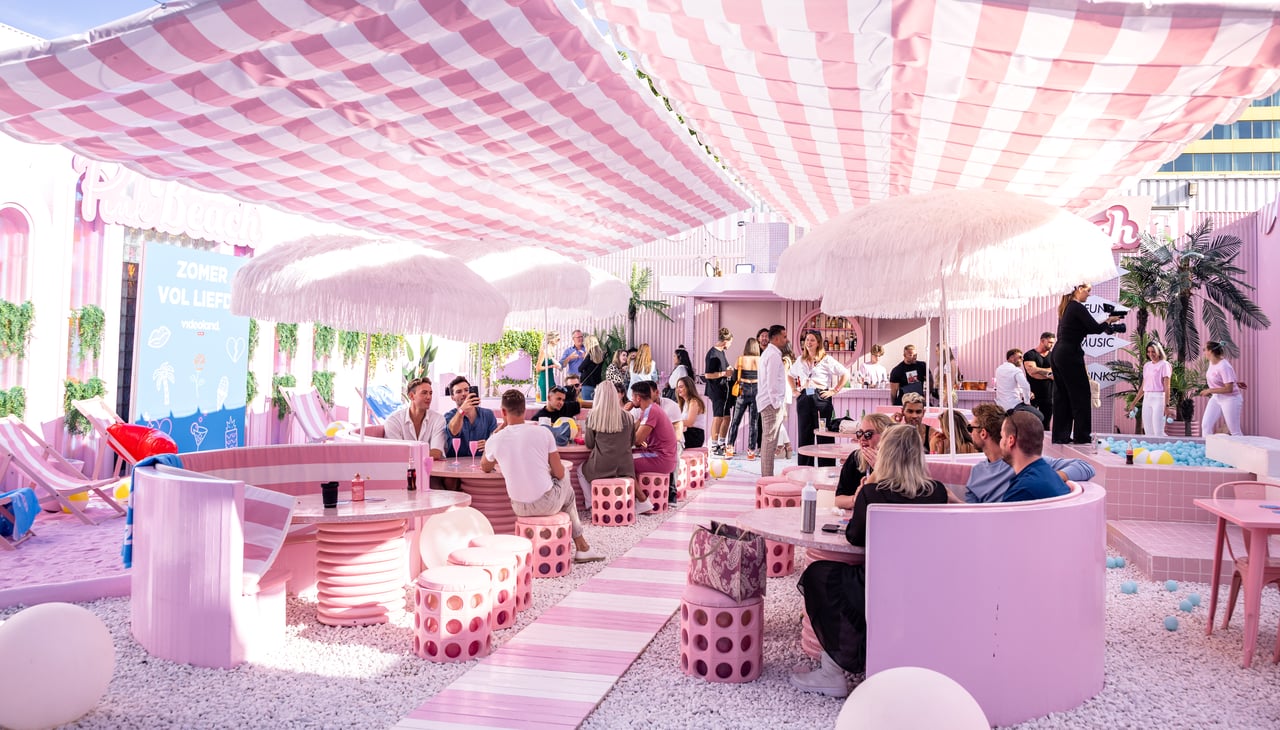 Pink Beach Zomer Vol Liefde event