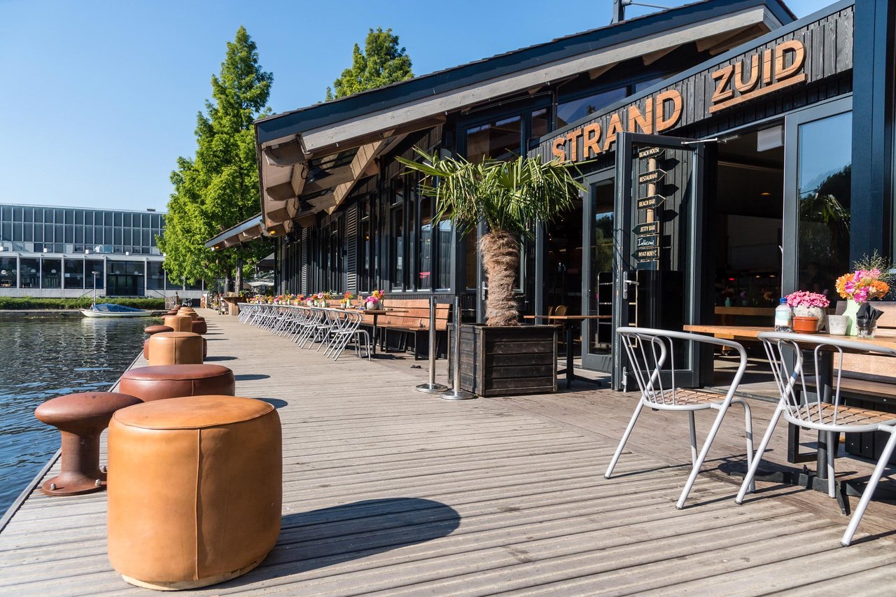 Stranzuid Boat House Terras.jpg