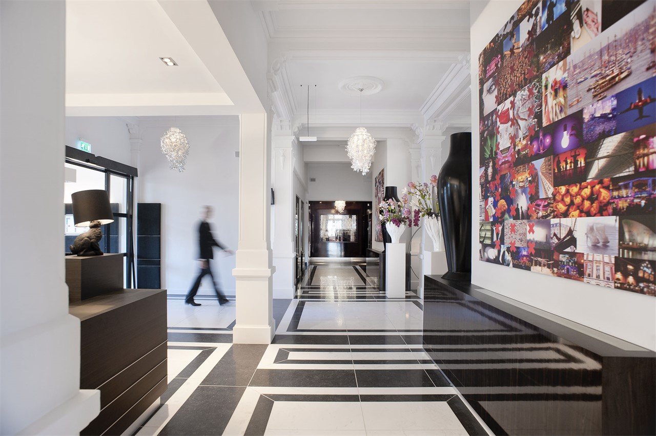The Manor Amsterdam03.jpg