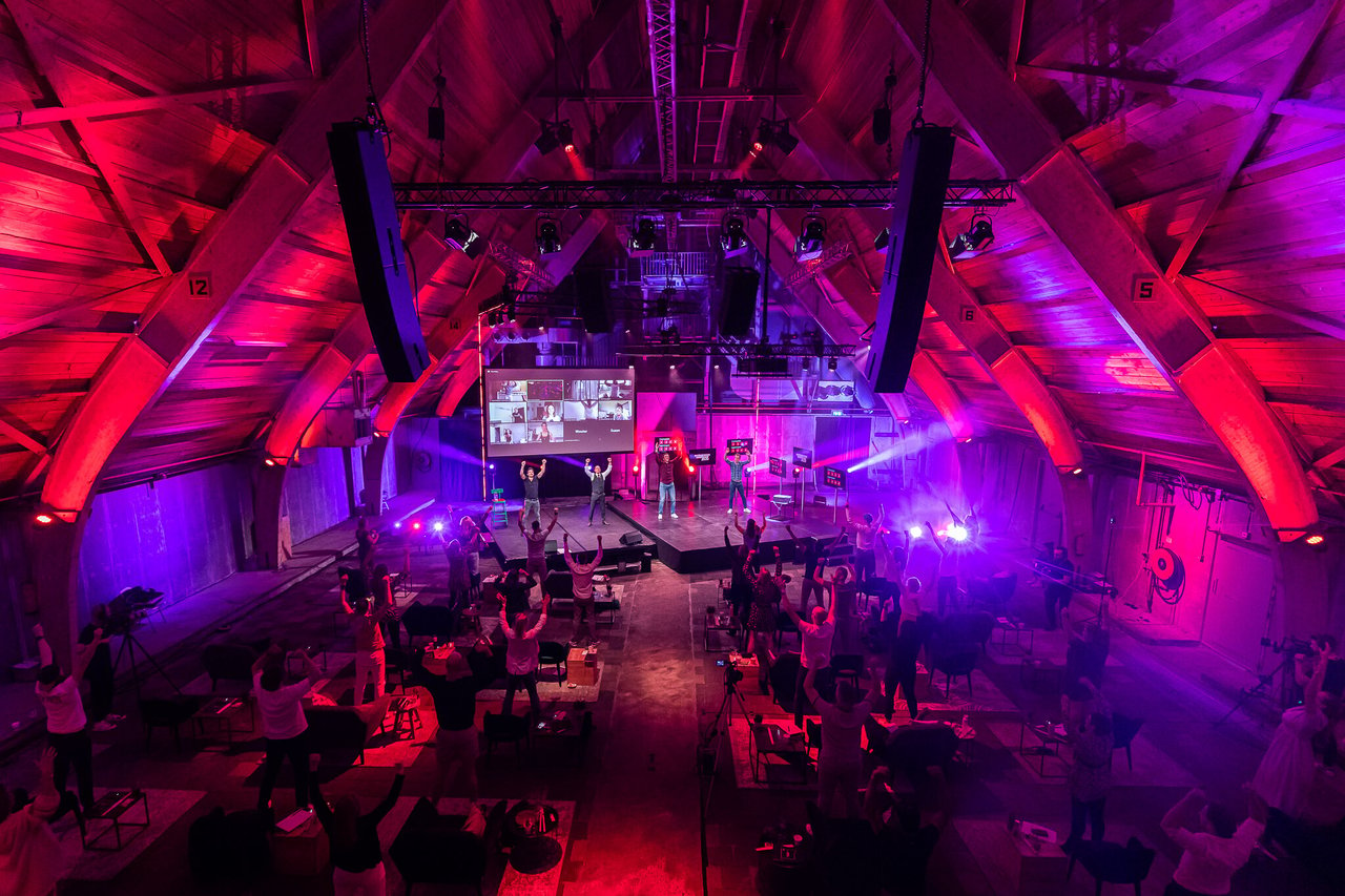 Copraloods - Congres - subsessie - techniek - spreker - entertainment - coronaproof - livestreamstudio - Hybride-evenement - DeFabrique Evenementenlocatie 