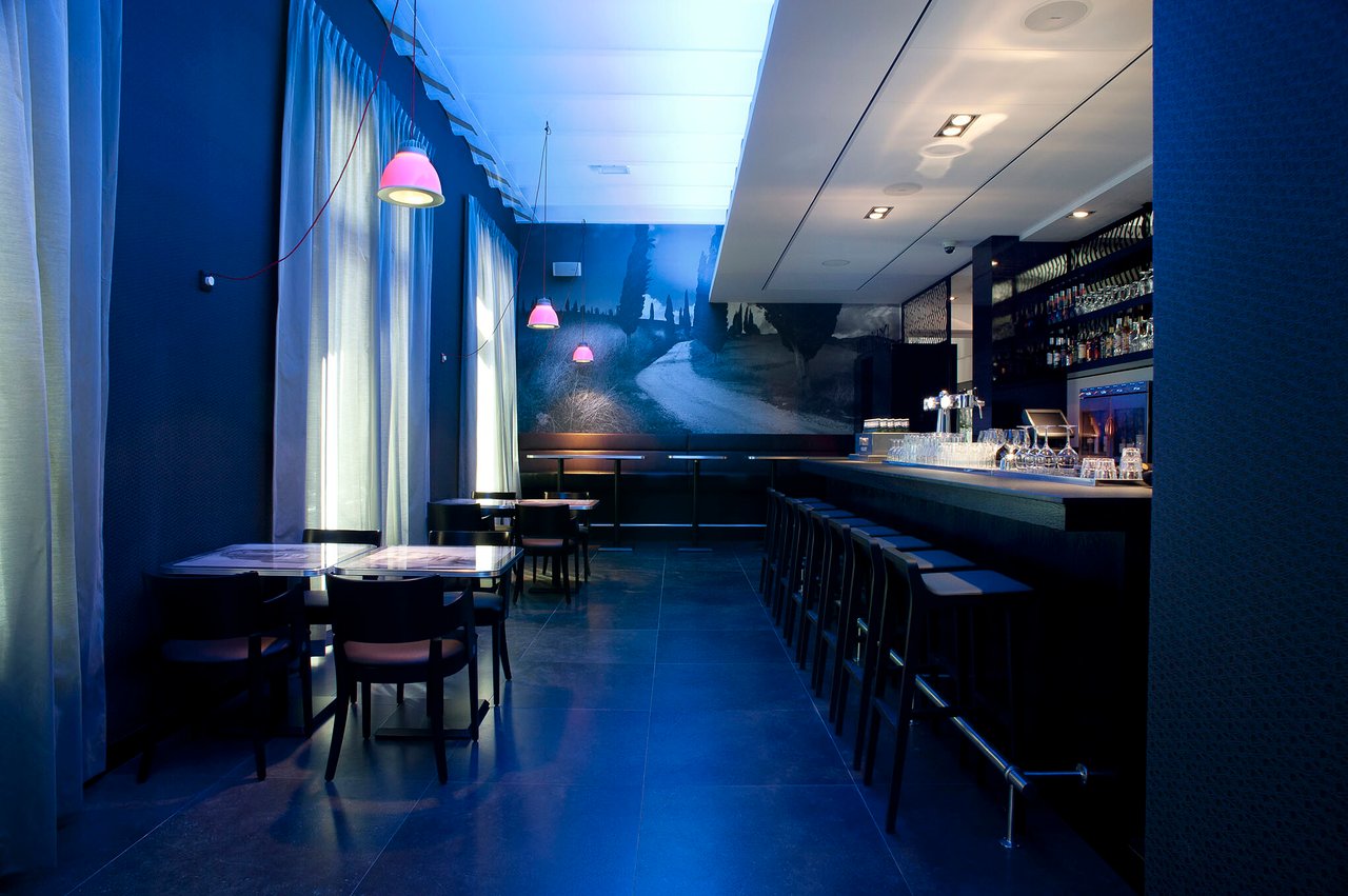 EH---AMMA---RESTAURANT---15---LR