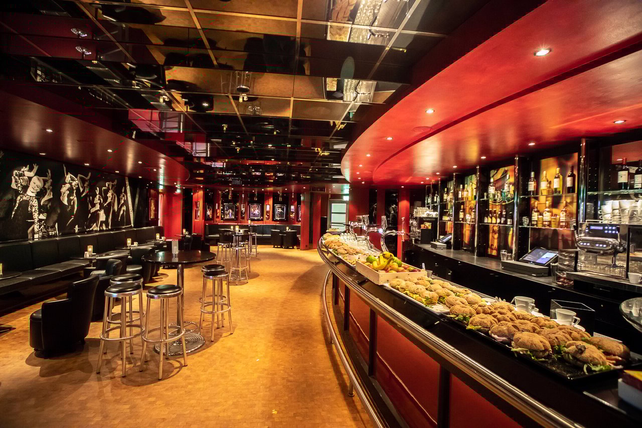 Royal-Bar---Catering--1-