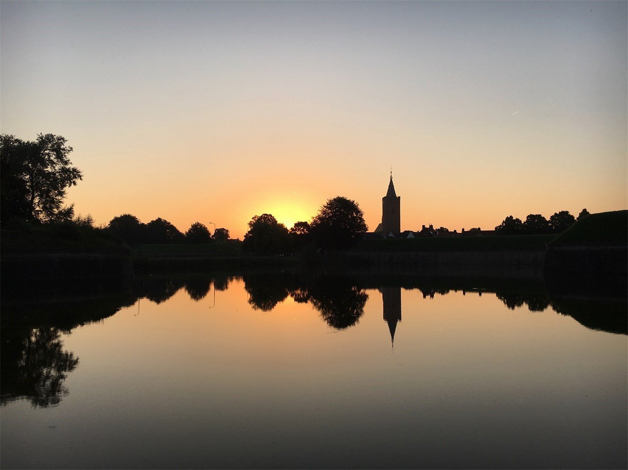 Grote Kerk Naarden ligt in het hart van Naarden-Vesting