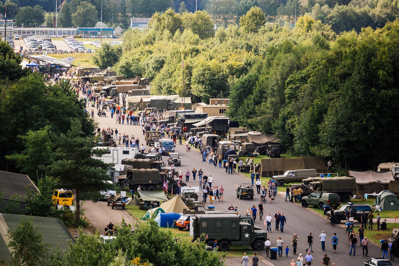 De Strip - Buiten - Publieksevenement - Army Show_.jpg