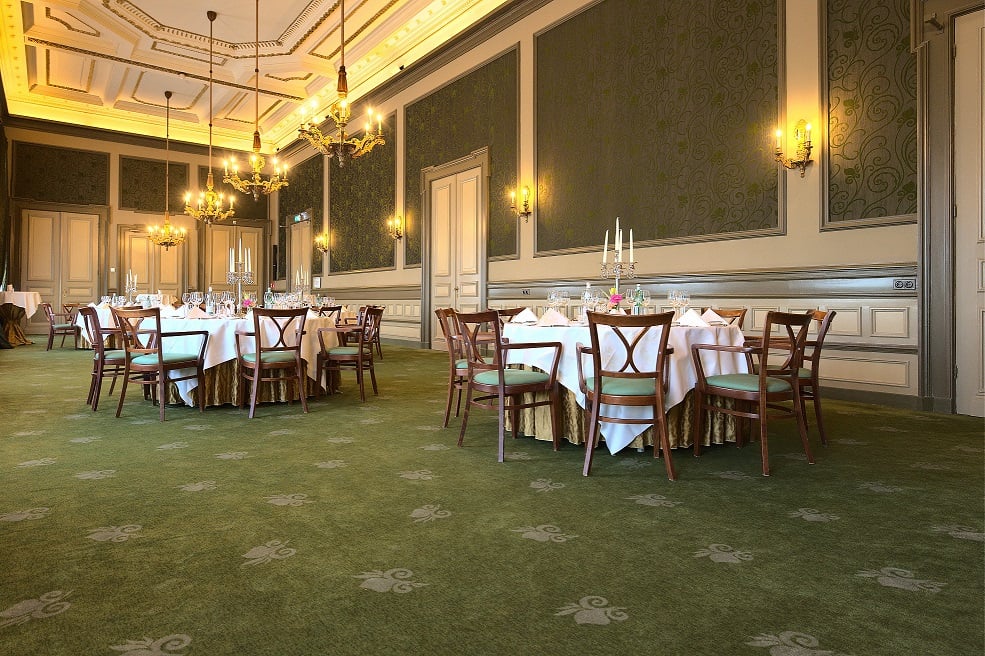 Groene zaal diner.jpg