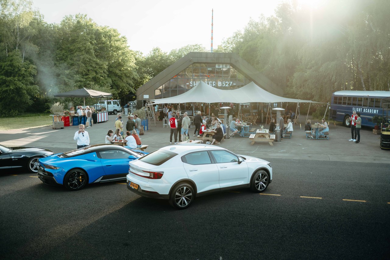 Vredestein- de strip - shelter- jubileum- terras- buiten- feest- tenten- borrel.jpg