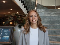 Jennie de Vries.jpg